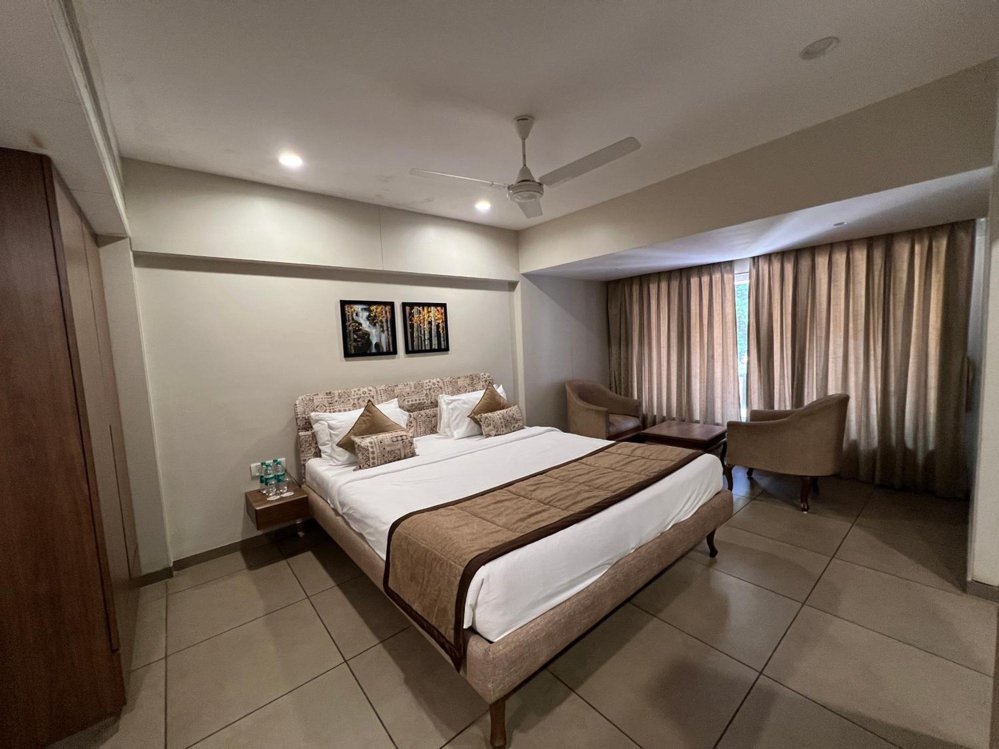 Отель Vits Shalimar, Ankleshwar Экстерьер фото
