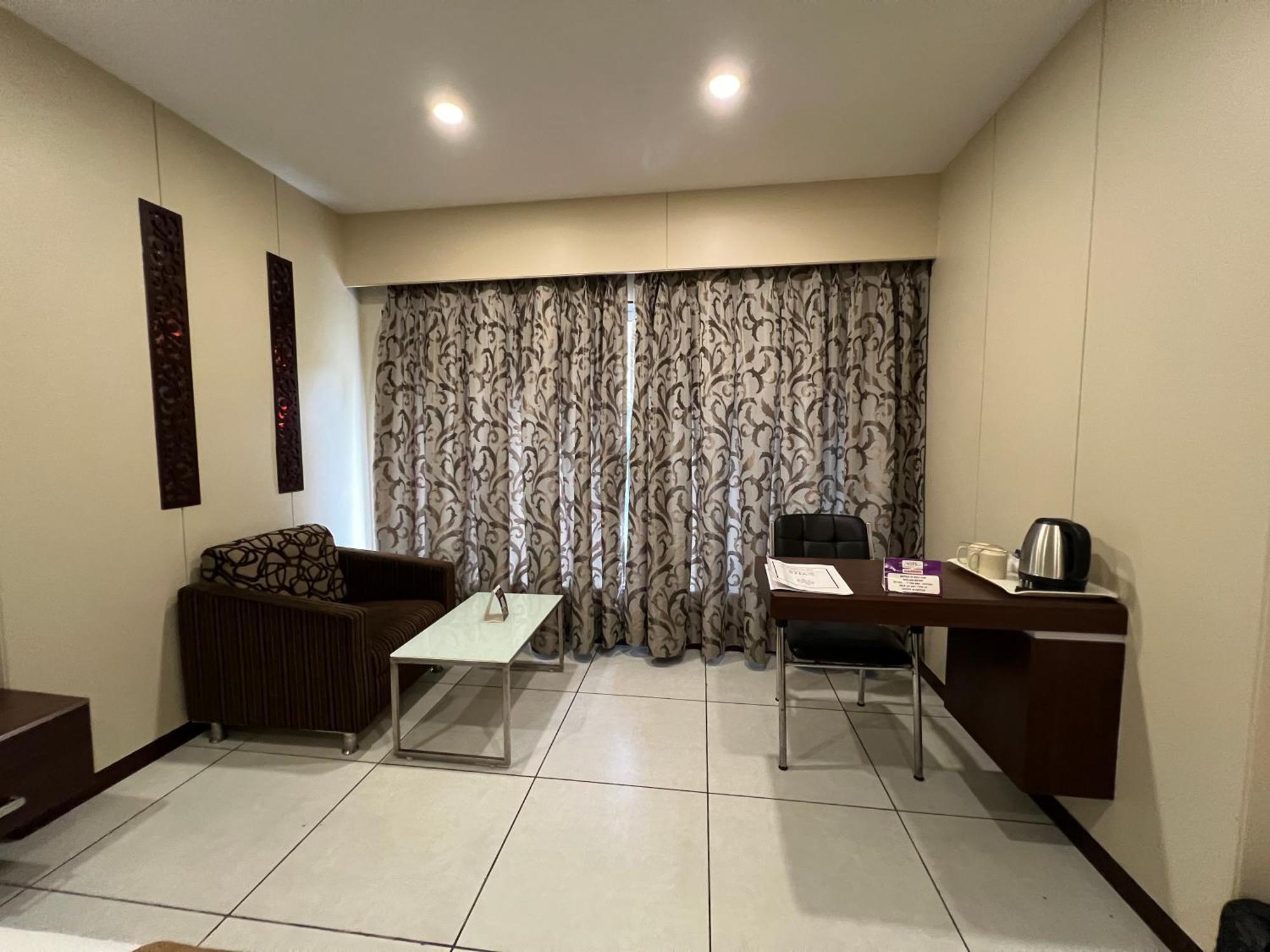 Отель Vits Shalimar, Ankleshwar Экстерьер фото